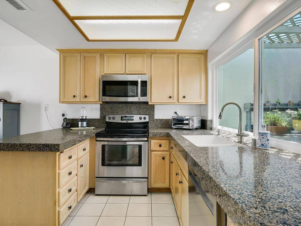 Oceanside, CA 92056,4744 Agora Way