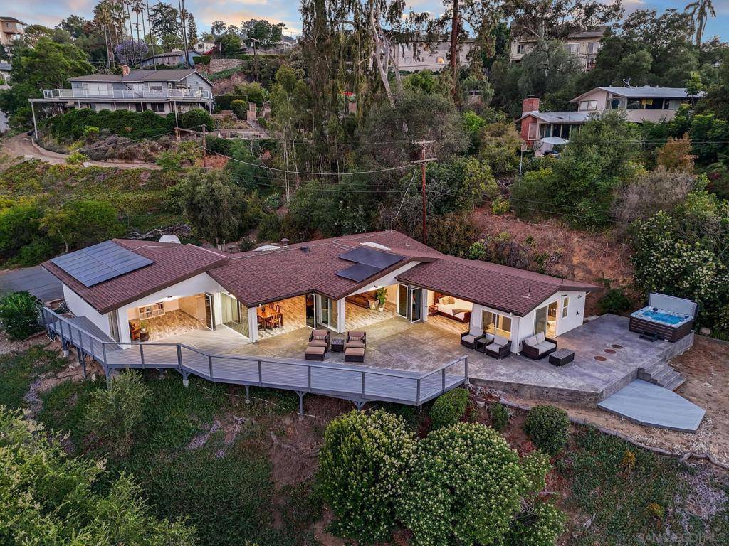 La Mesa, CA 91941,5030 Helix Ter