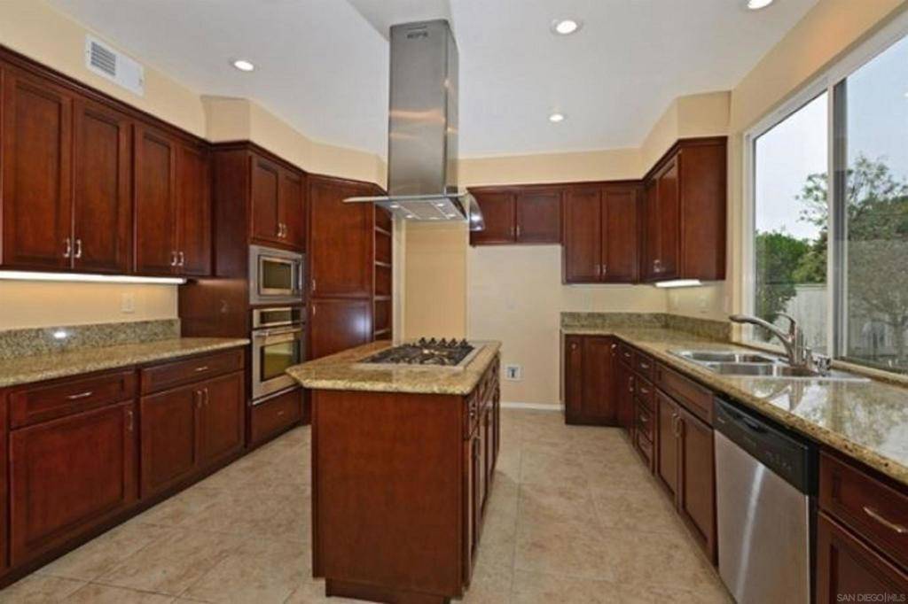 Temecula, CA 92592,32219 Via Almazan