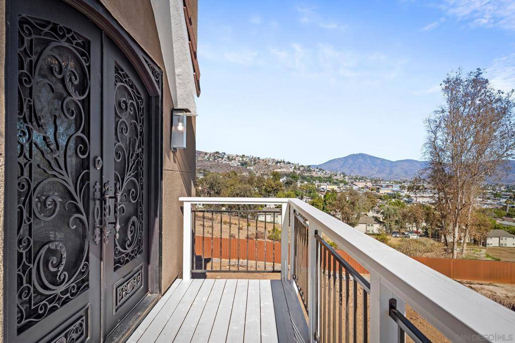Spring Valley, CA 91977,8886 Margaret Ct