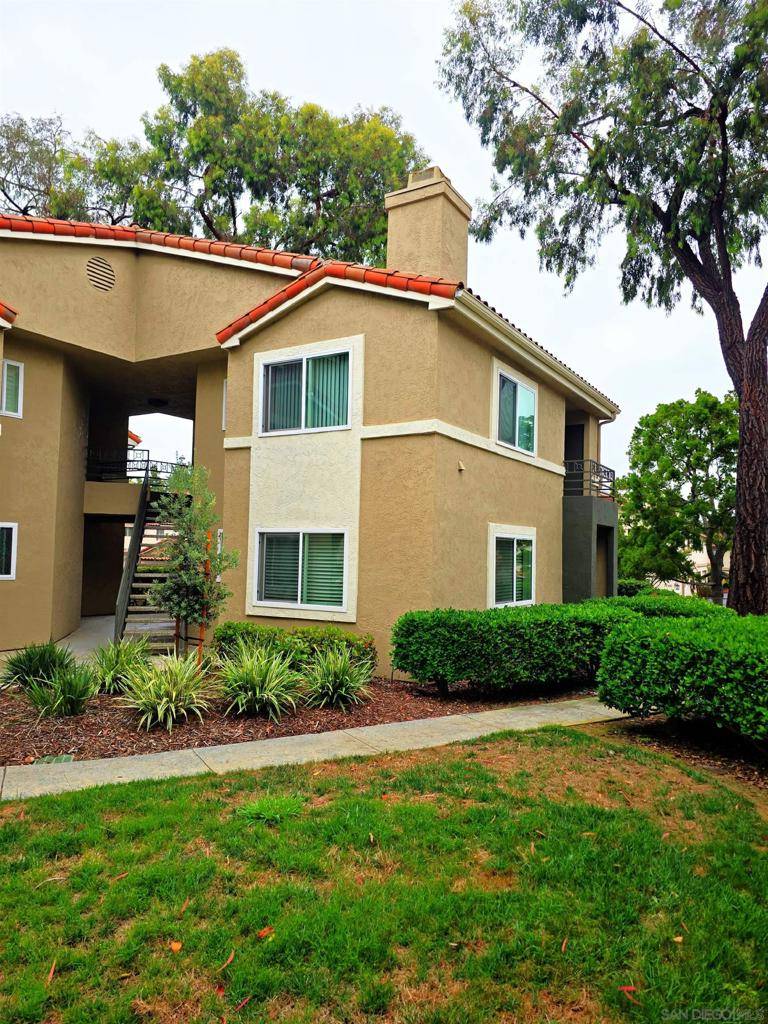 San Diego, CA 92122,7597 Charmant Dr #901