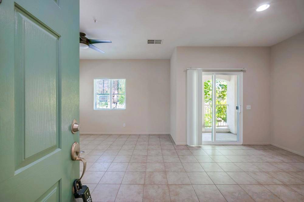 Murrieta, CA 92563,26374 Arboretum Way #3104