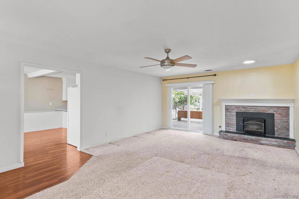 Vista, CA 92084,1118 Portola St.