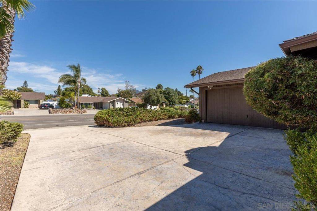 Spring Valley, CA 91977,2418 S S Barcelona St