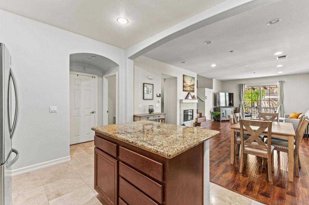 Chula Vista, CA 91914,2208 Huntington Point Rd #24
