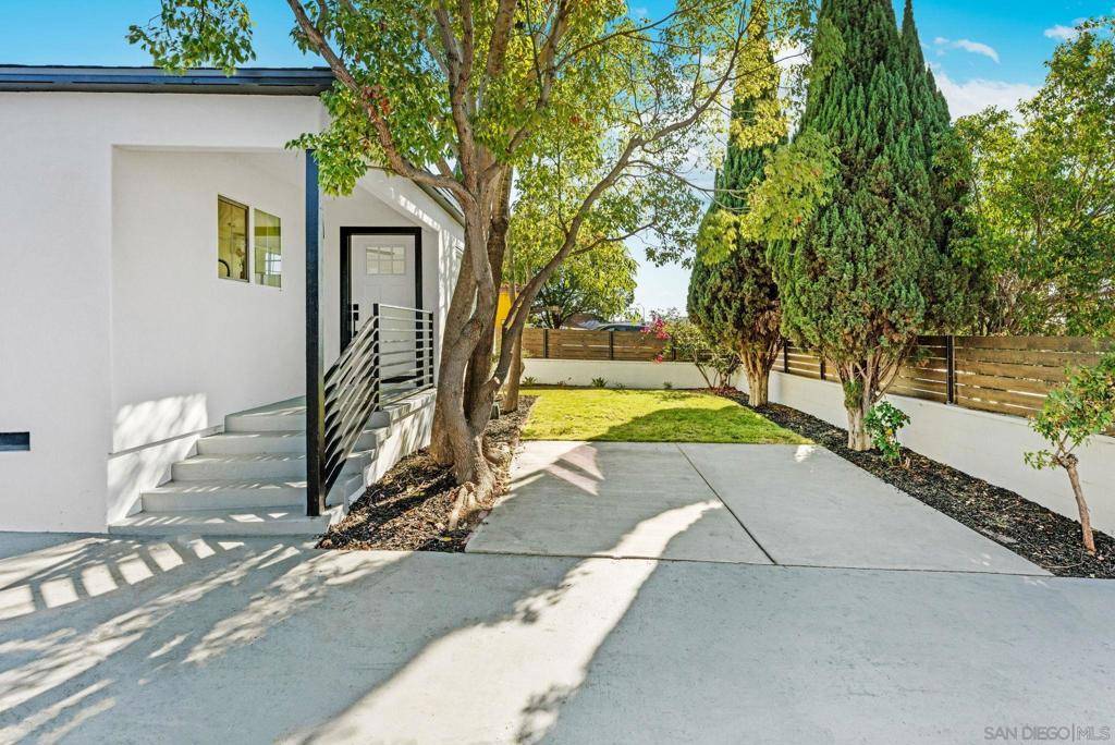 San Diego, CA 92114,5259 Imperial Ave