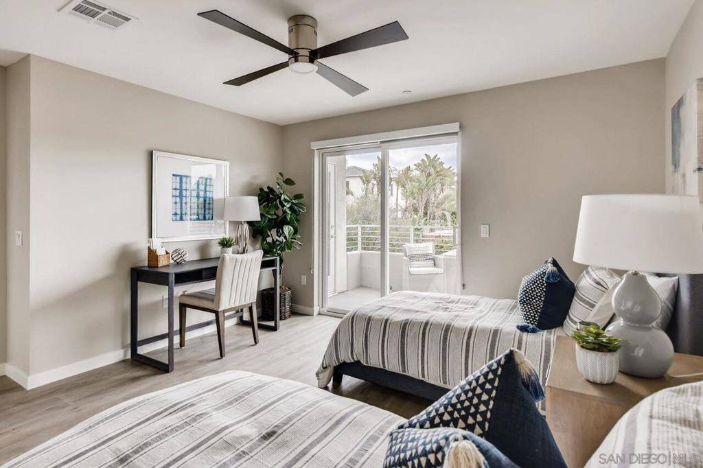 San Diego, CA 92107,3909 Voltaire St #310