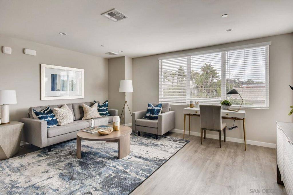 San Diego, CA 92107,3909 Voltaire St #310