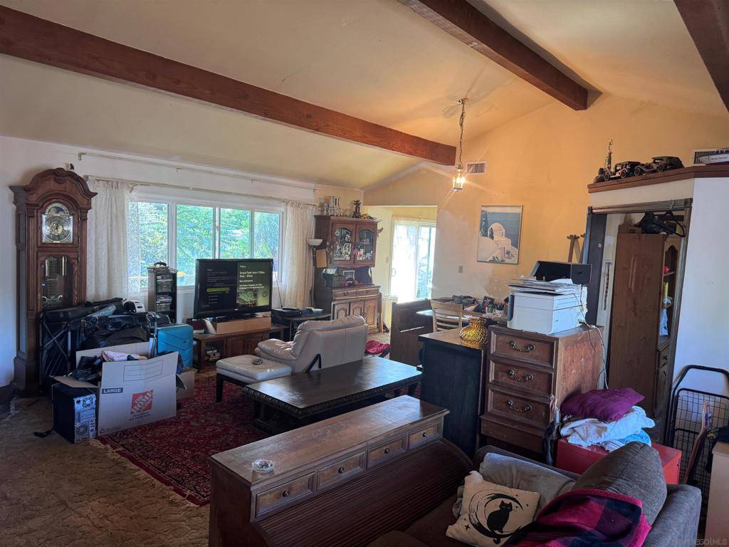 El Cajon, CA 92021,226 Lento Ln