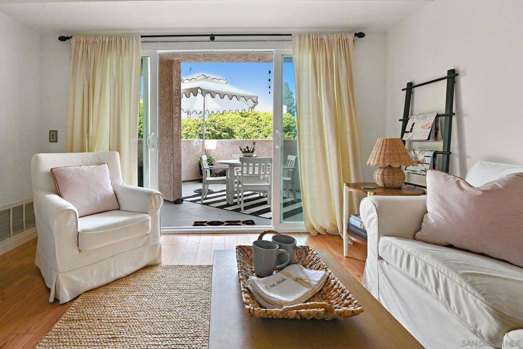 San Diego, CA 92108,7047 Camino Degrazia #188