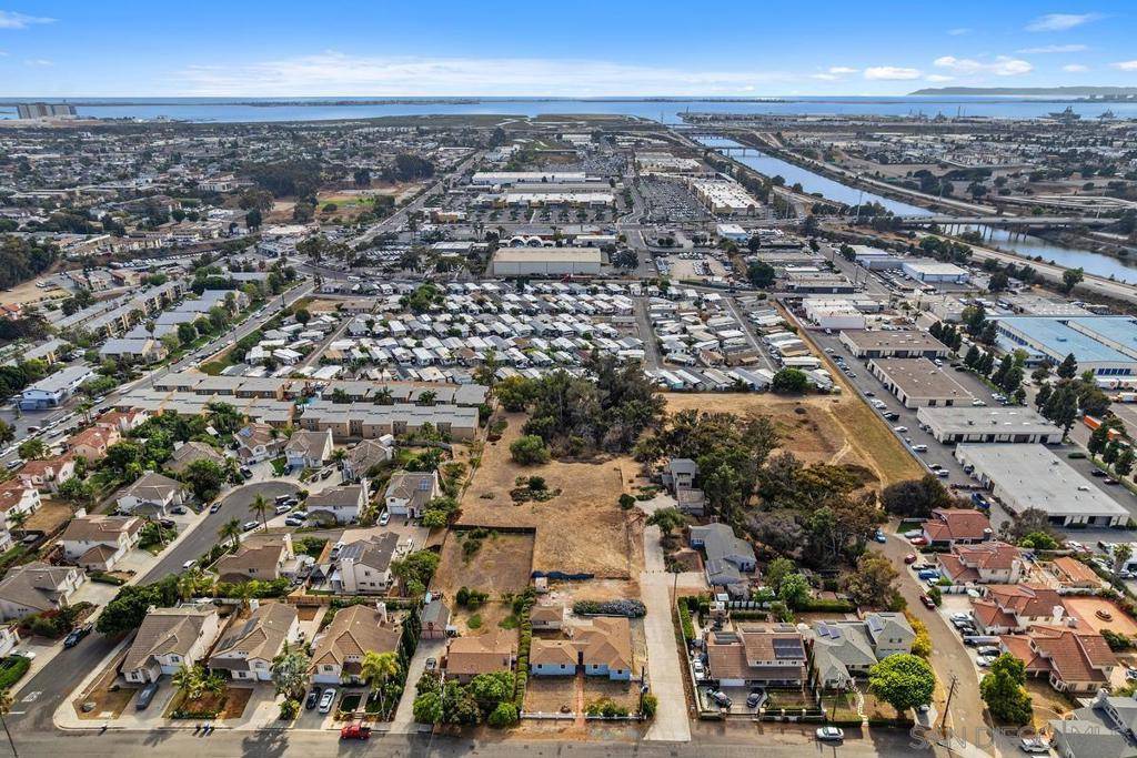 Chula Vista, CA 91910,160 N Del Mar Ave