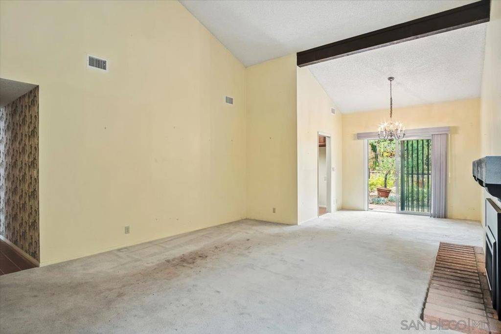 La Jolla, CA 92037,5484 Coral Reef Ave