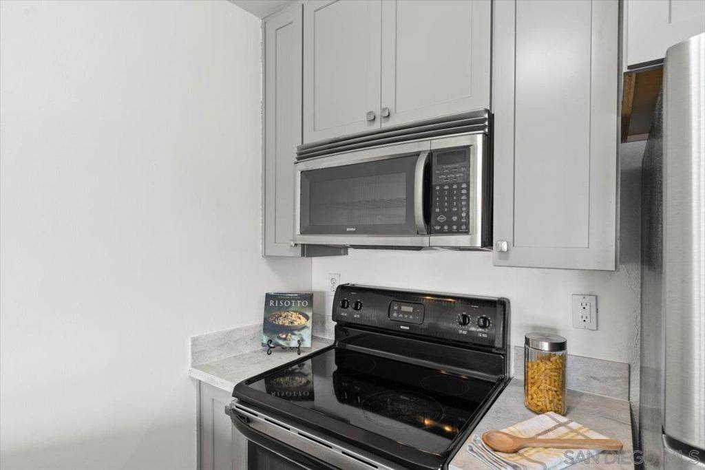 San Diego, CA 92115,4860 Rolando Ct #42