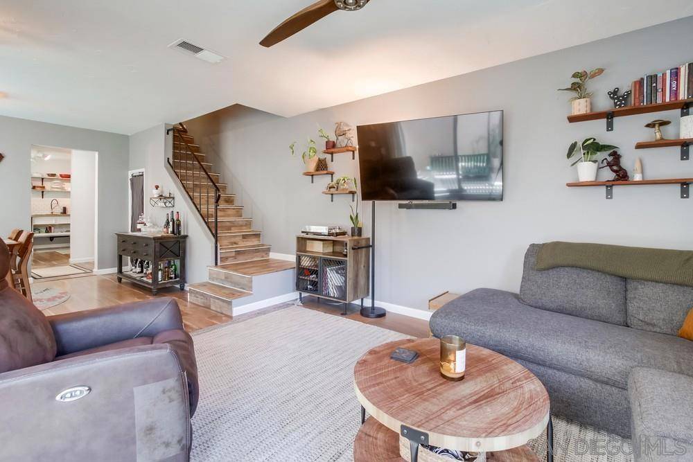 Lakeside, CA 92040,9611 Kumquat Dr