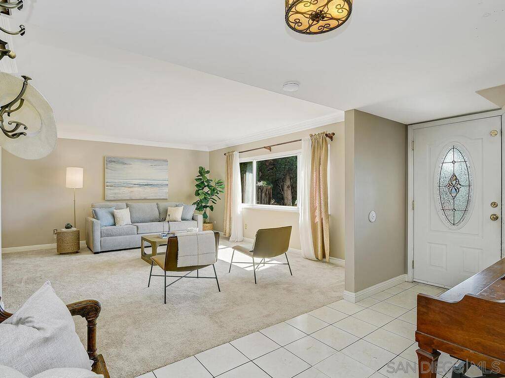 San Diego, CA 92119,7811 Golfcrest Dr