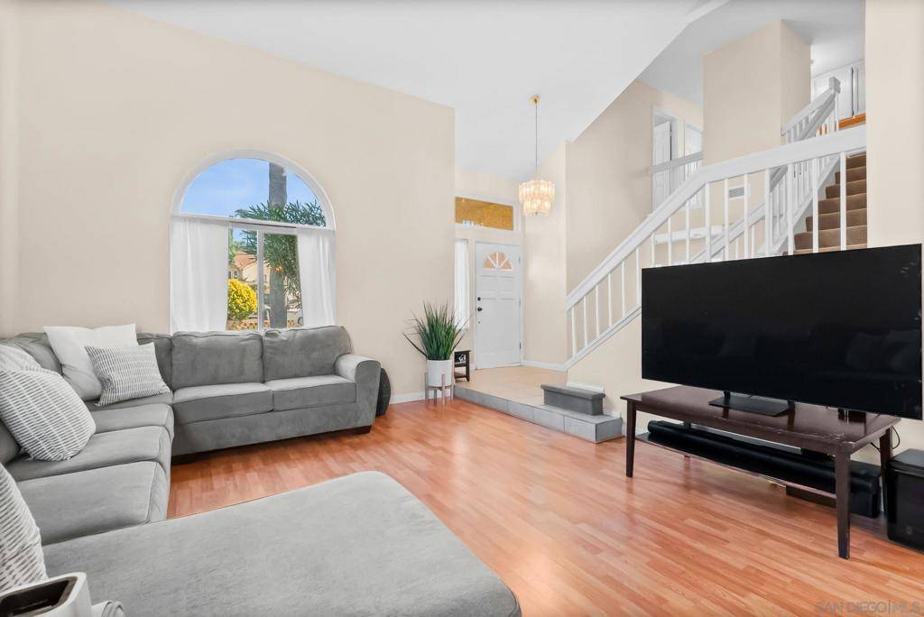 Escondido, CA 92027,1160 Cleo Court