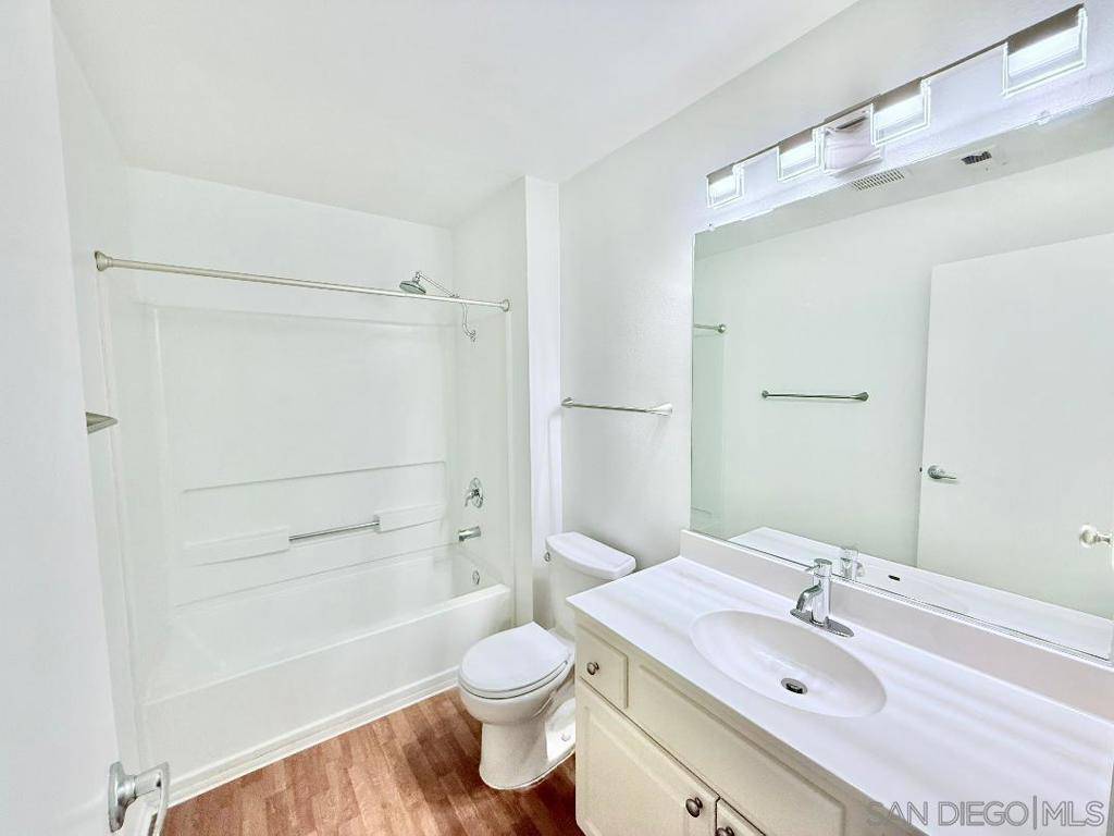 San Diego, CA 92128,15040 Avenida Venusto #181