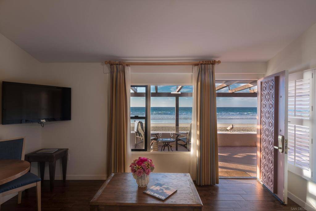 La Jolla, CA 92037,2000 Spindrift Drive