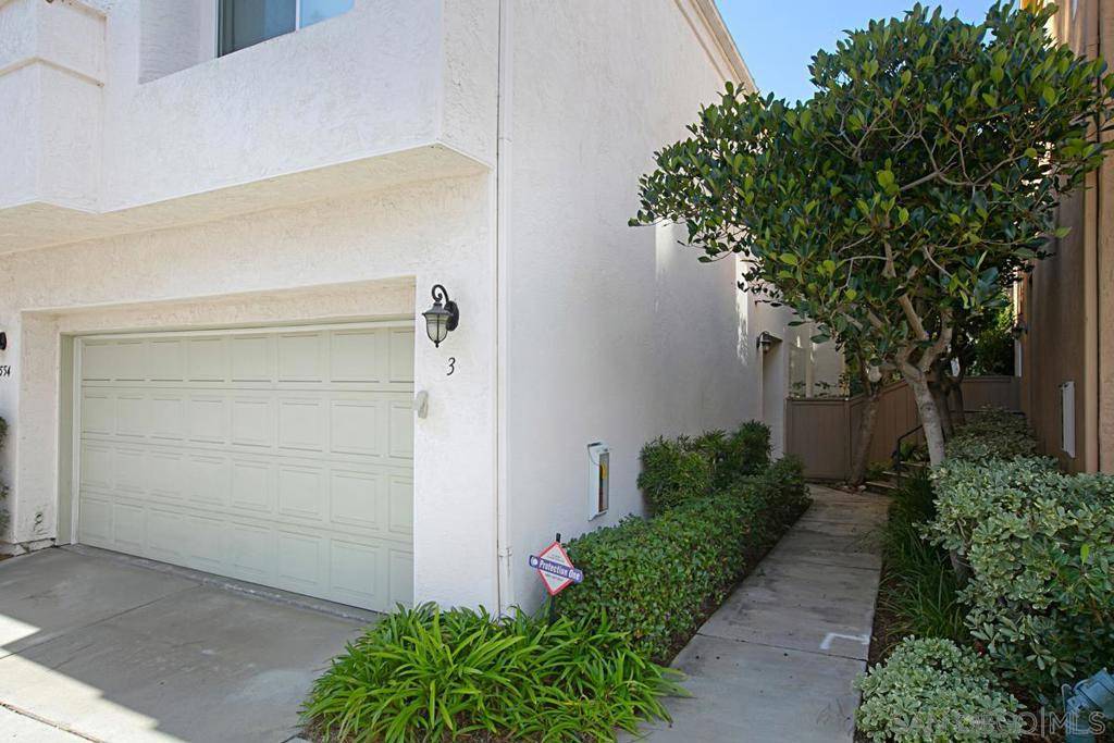 San Diego, CA 92122,5554 Renaissance Ave. #3