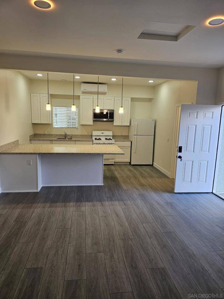 National City, CA 91950,2702 Grove St #04