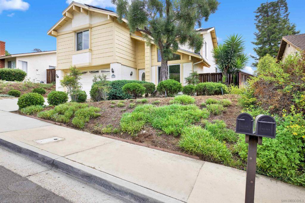Escondido, CA 92026,2364 Oakridge Pl