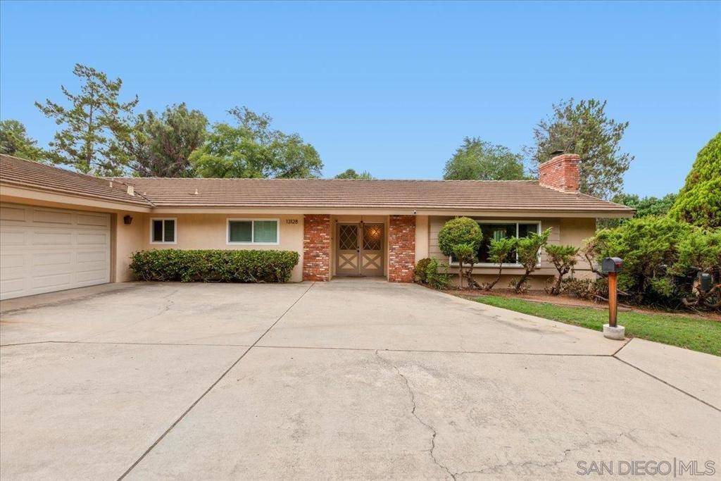 Poway, CA 92064,13128 Via Del Toro