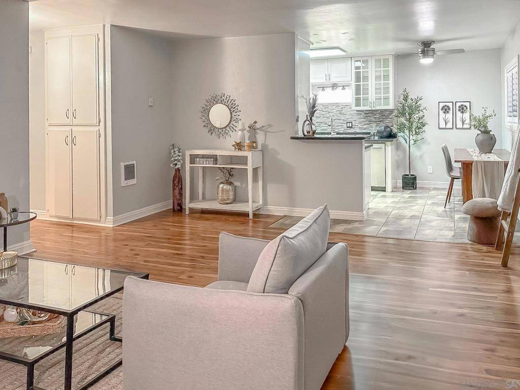 San Diego, CA 92116,3532 Meade Ave #26