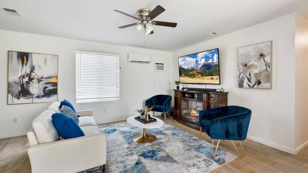 Spring Valley, CA 91977,445 Kempton St