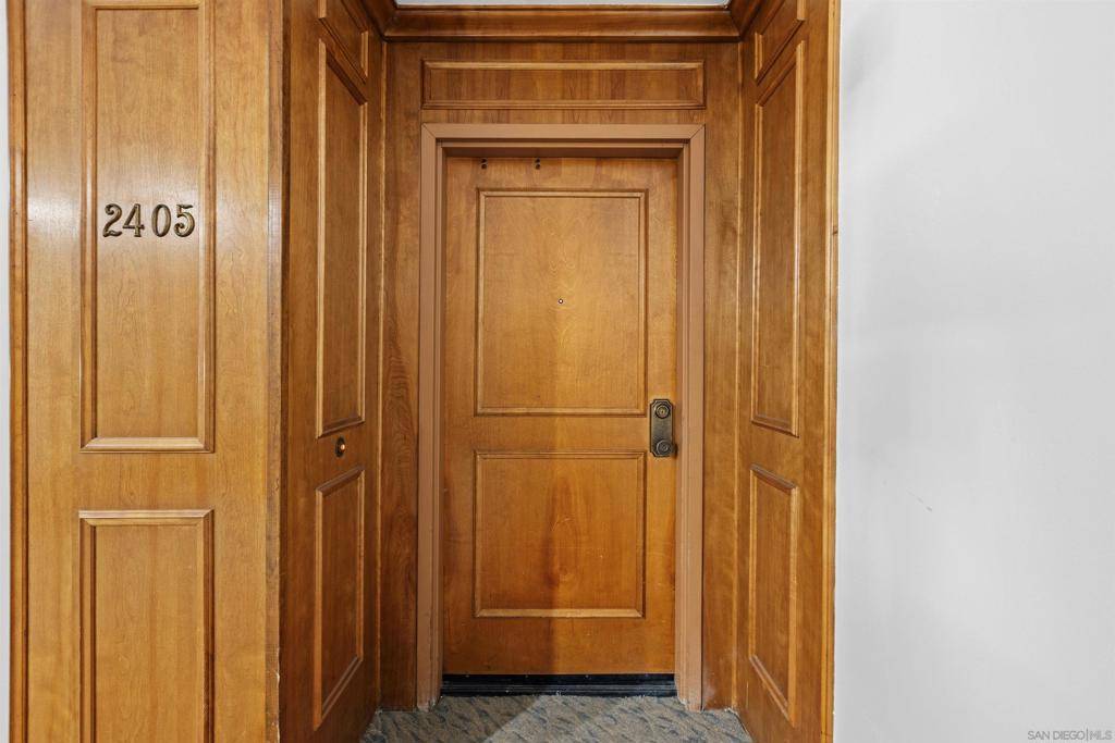 San Diego, CA 92110,5805 FRIARS RD #2405