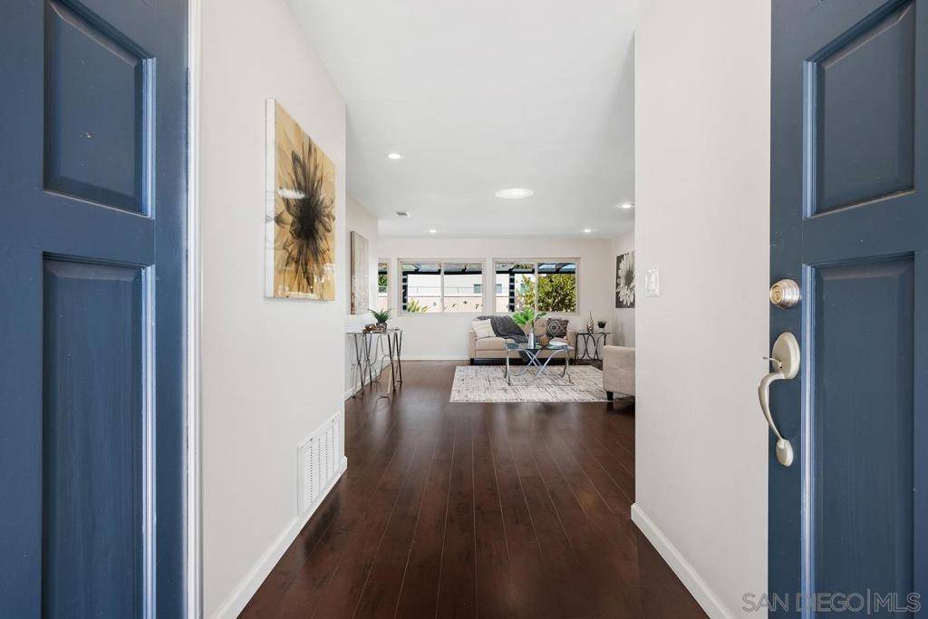 Poway, CA 92064,13325 Floral Ave