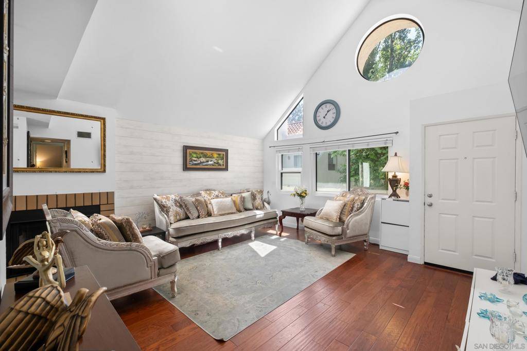 San Diego, CA 92128,17885 Caminito Pinero #255