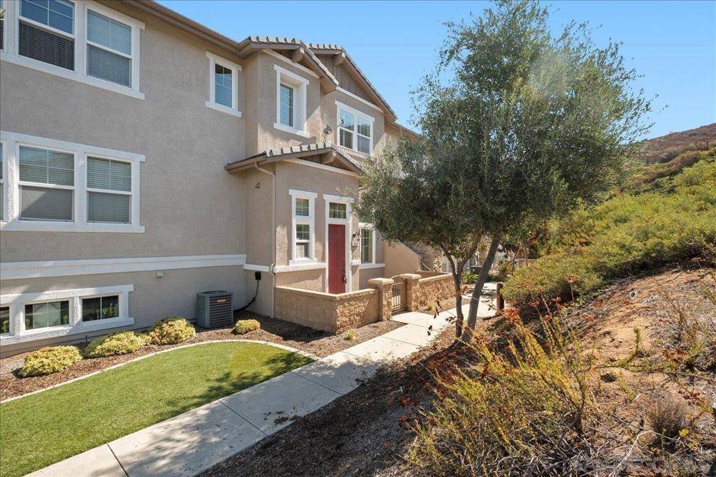 Santee, CA 92071,1050 Iron Wheel St