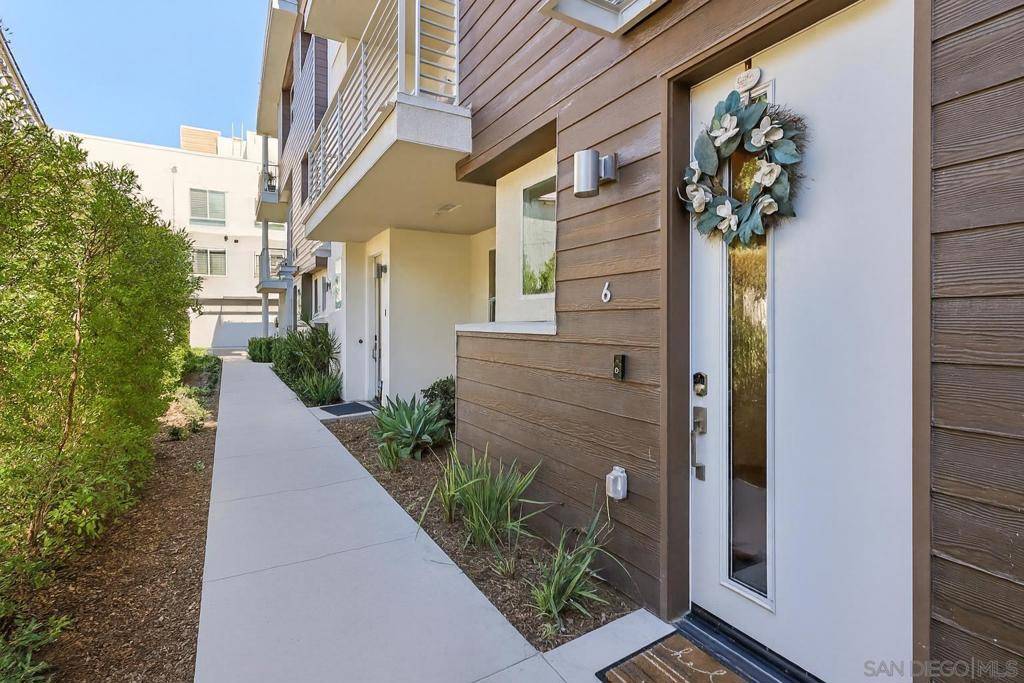 Chula Vista, CA 91915,2065 Bravo Loop #6