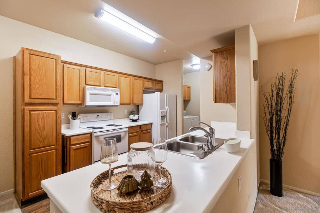 Murrieta, CA 92562,24909 Madison Ave Unit 614