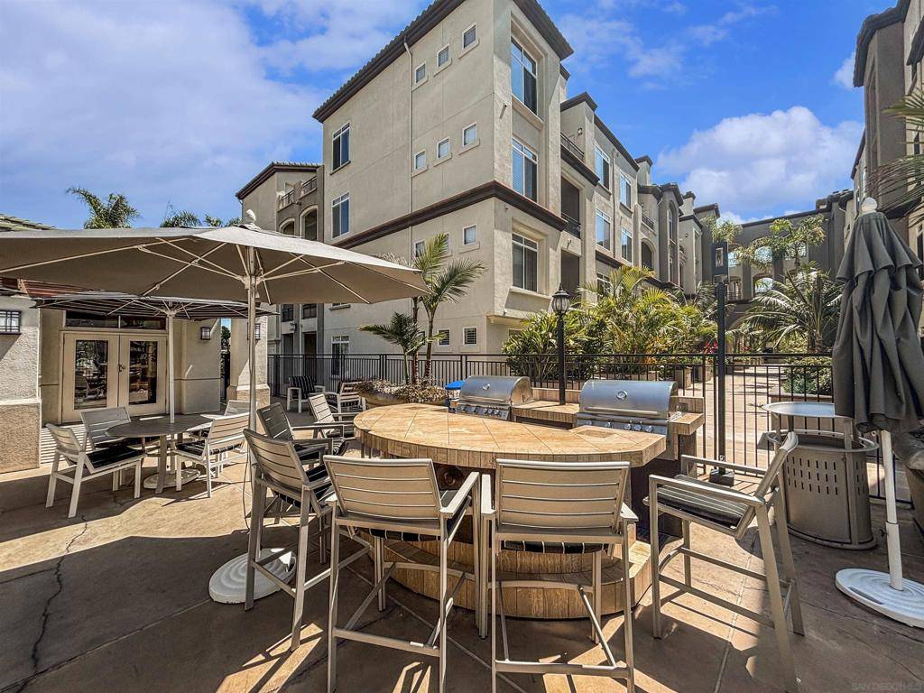 La Jolla, CA 92037,4155 Executive Dr #E109
