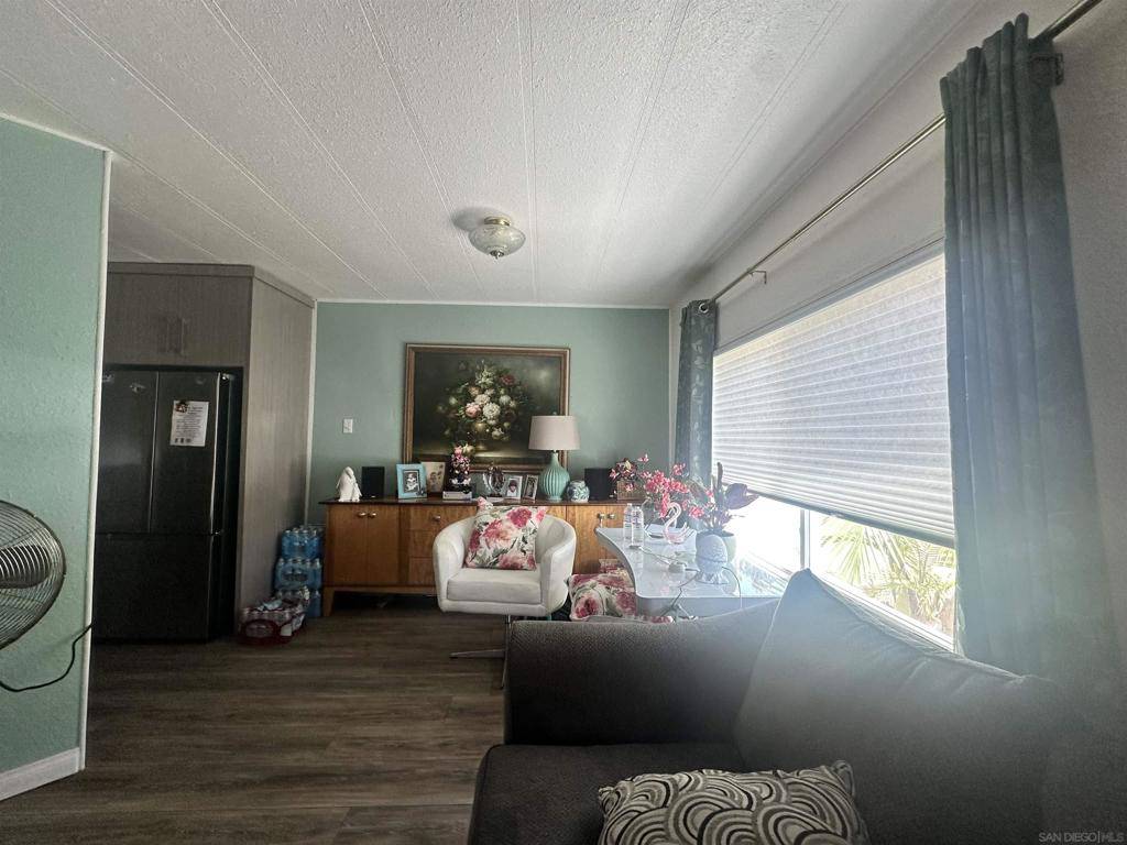 Spring Valley, CA 91977,275 S Worthington St #SPC 112