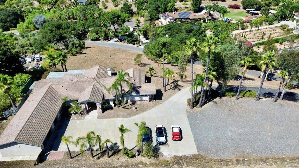 Fallbrook, CA 92028,2749 Los Alisos Dr