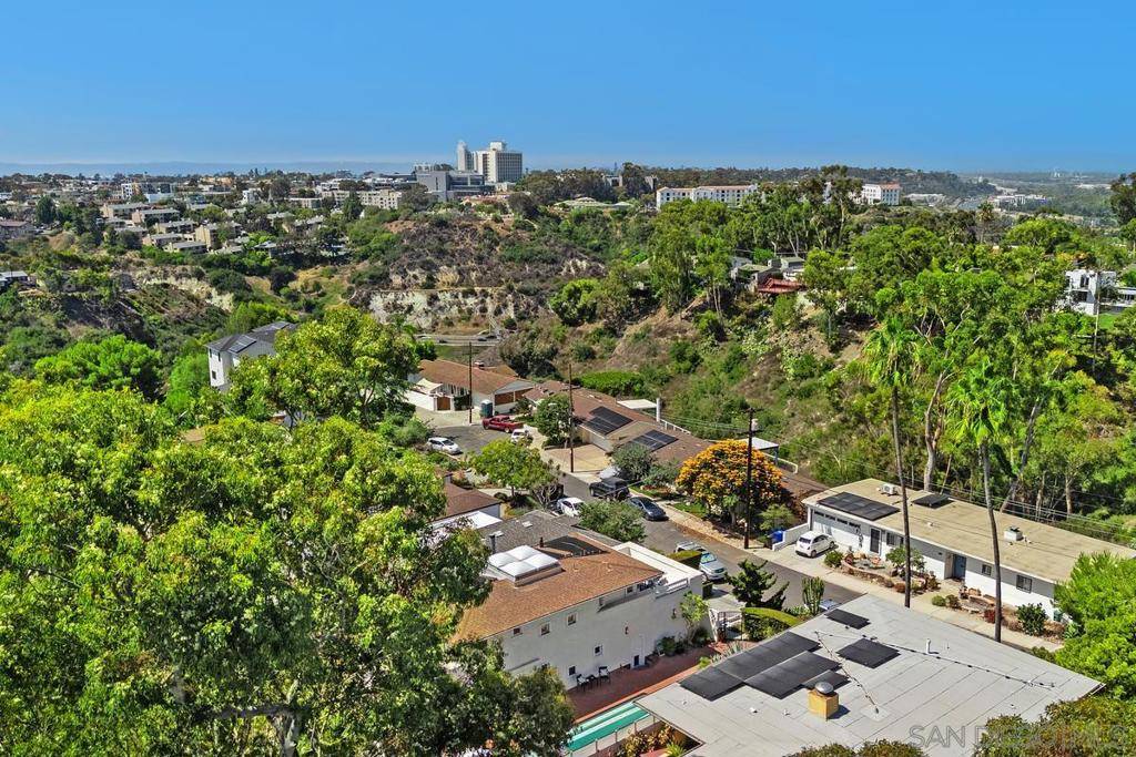 San Diego, CA 92116,4525 Rhode Island Street