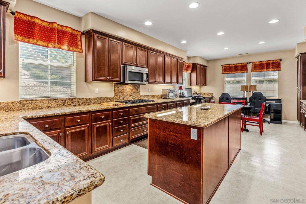 Temecula, CA 92592,32137 Sycamore Ct