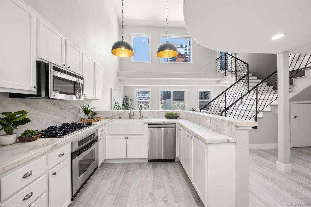 San Diego, CA 92101,1501 India St #605