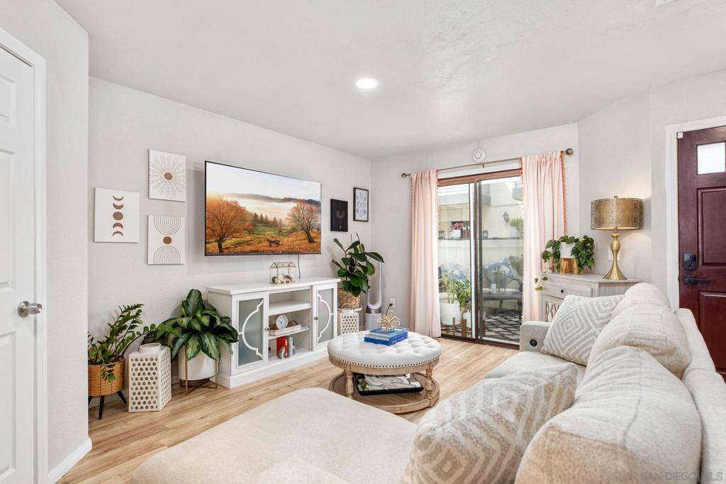 Imperial Beach, CA 91932,1483 Hemlock Ave