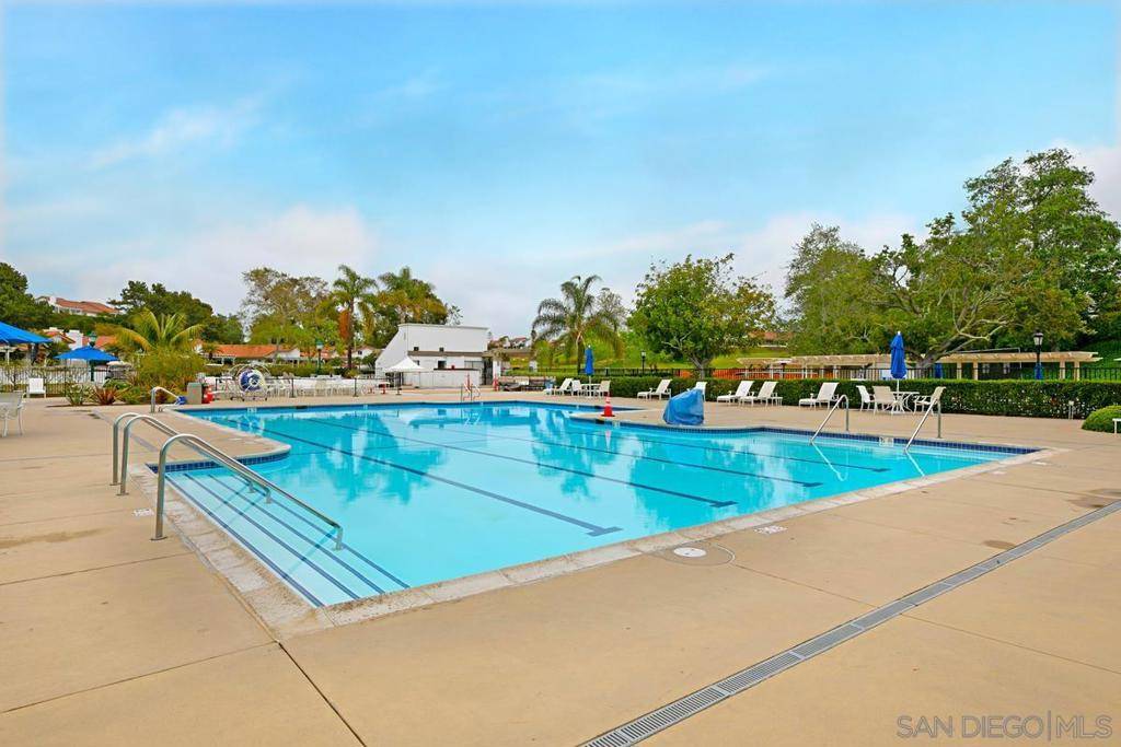 Oceanside, CA 92056,4749 Collinos Way