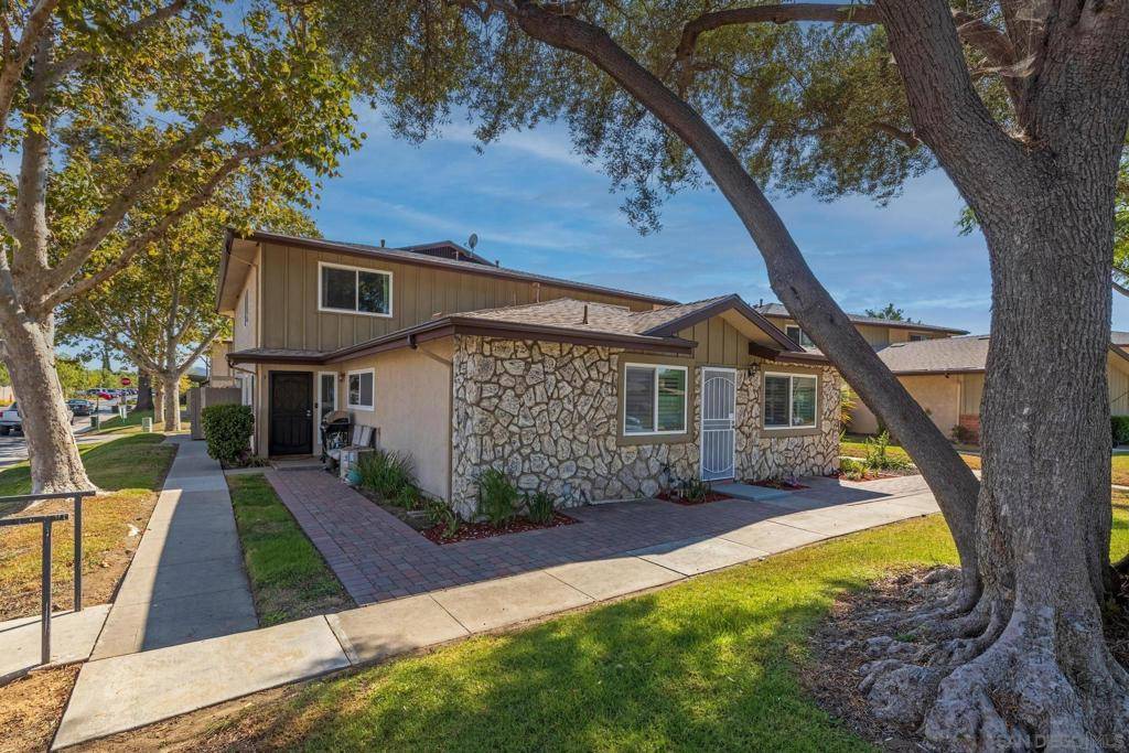 Santee, CA 92071,9861 Mission Greens Ct #1