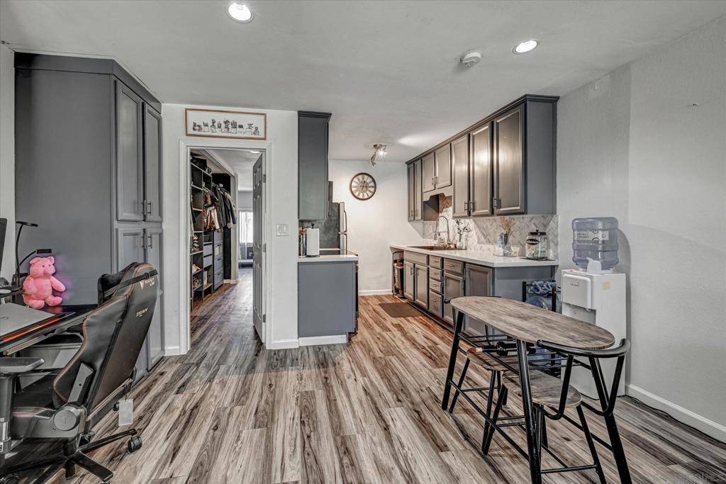 San Diego, CA 92111,6333 Mount Ada #156