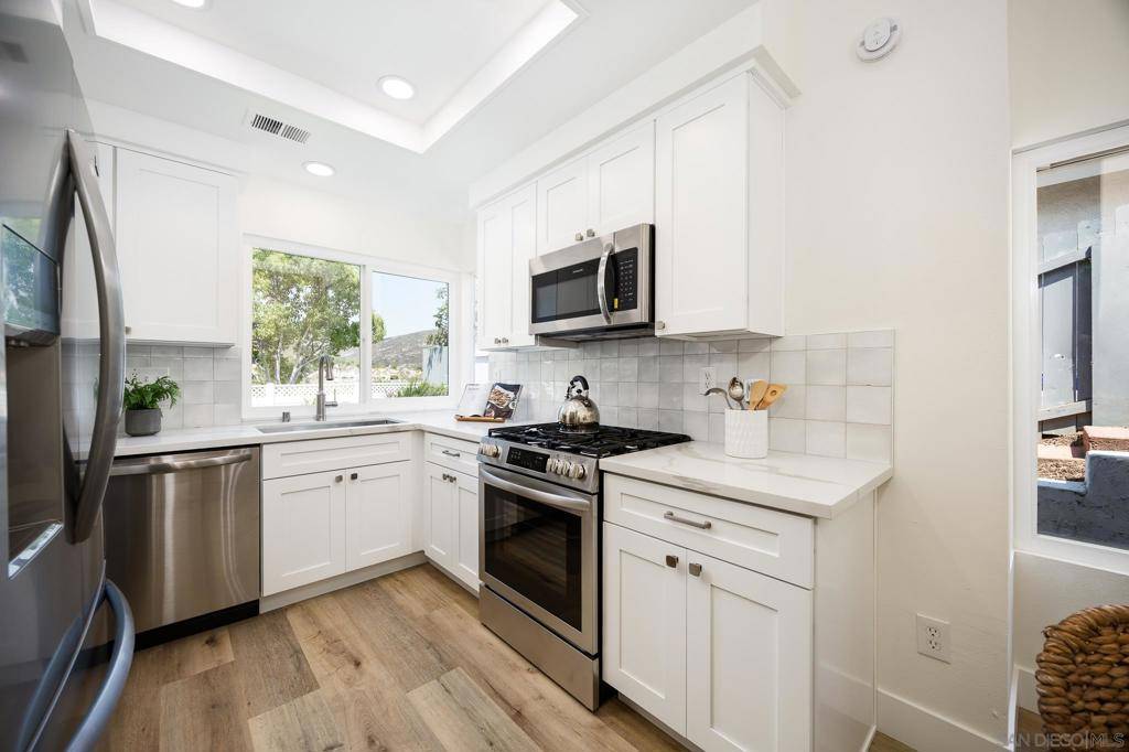San Diego, CA 92127,17636 Azucar Way