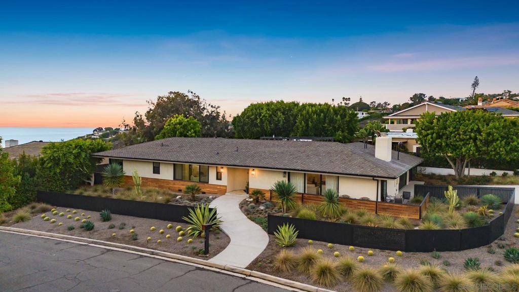 La Jolla, CA 92037,896 La Jolla Rancho Road