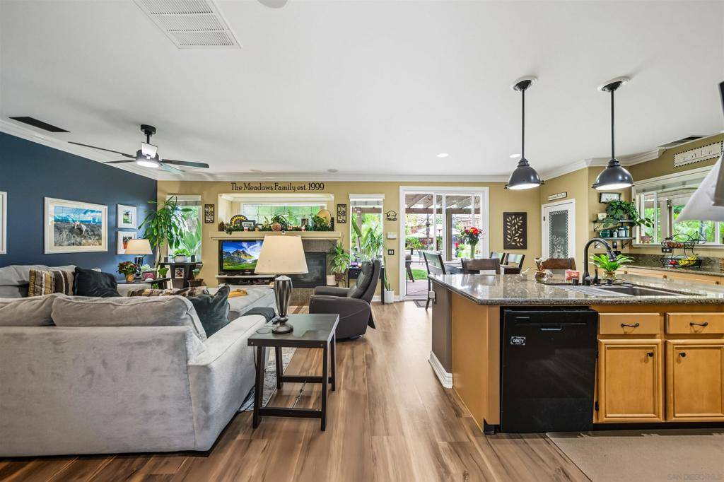 Murrieta, CA 92563,37794 Silver Breeze