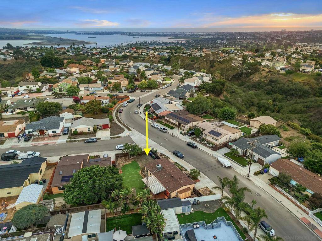 San Diego, CA 92117,4407 Dakota Drive