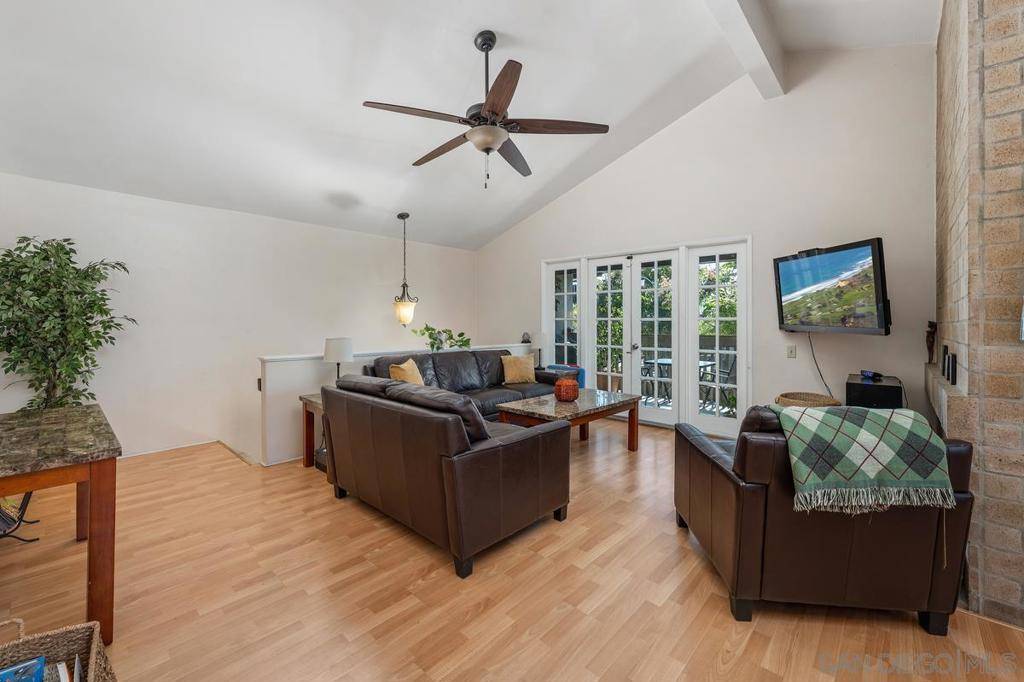 San Diego, CA 92110,6028 Gaines St