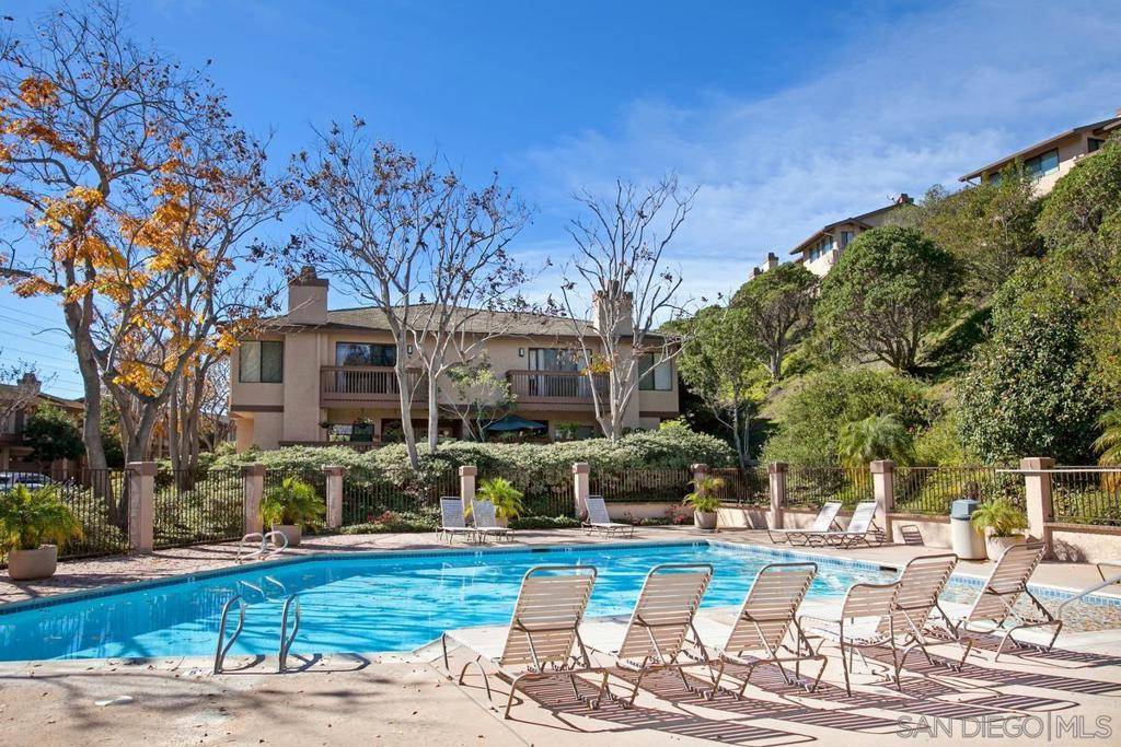 San Diego, CA 92110,6028 Gaines St